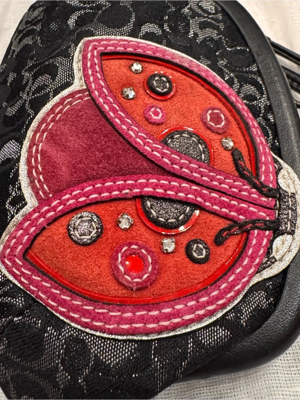 Coach Ladybug Embroidered Signature & Suede Lurex Kisslock Coin Pouch 💎 🐞